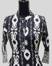 Midnight Echo Tunic Top – Abstract Tribal Elegance in Monochrome